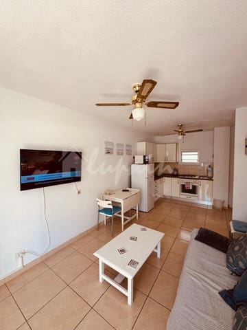 1 sypialnia Apartament na sprzedaż w Los Cristianos, Arona z basenem - 270 000 € (Ref: 9547503)