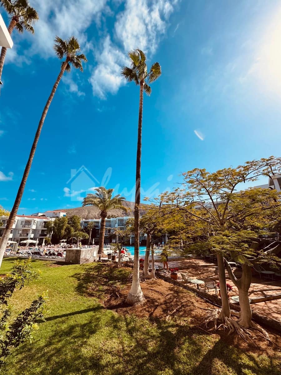 1 sypialnia Apartament na sprzedaż w Los Cristianos z basenem - 270 000 € (Ref: 9547503)