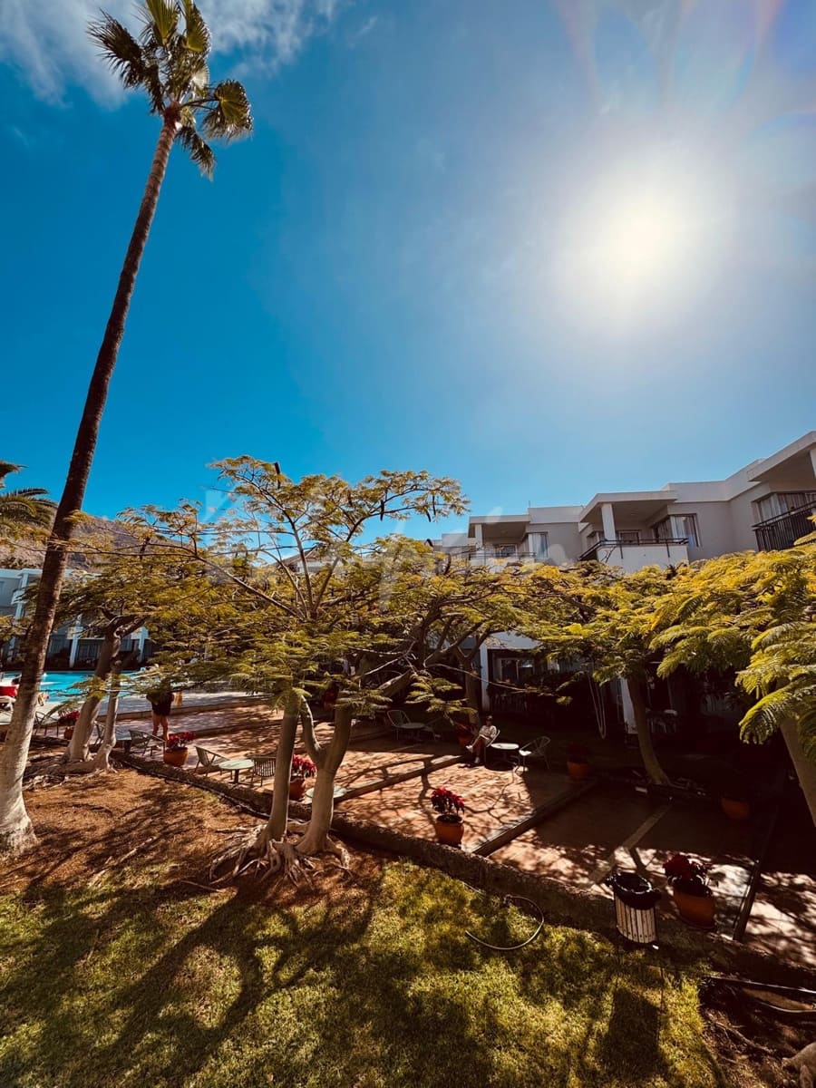 1 sypialnia Apartament na sprzedaż w Los Cristianos z basenem - 270 000 € (Ref: 9547503)