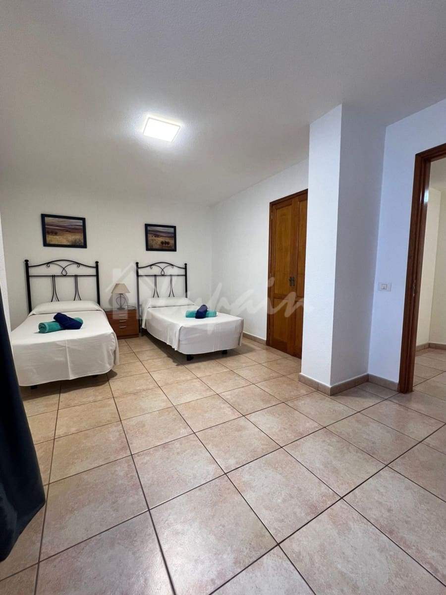 1 sovrum Lägenhet till salu i Los Cristianos med pool - 279 500 € (Ref: 9554518)