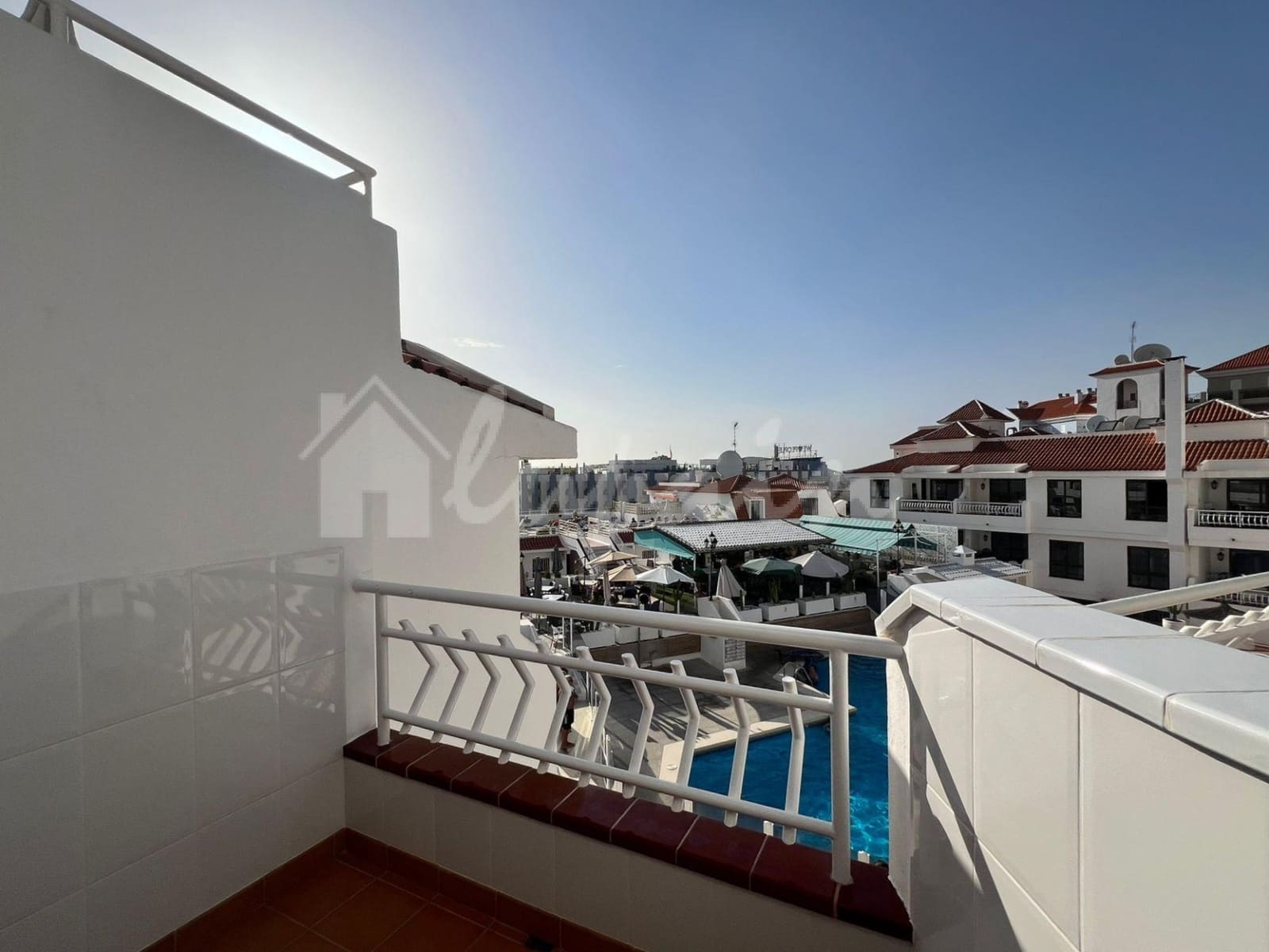 1 sovrum Lägenhet till salu i Los Cristianos med pool - 279 500 € (Ref: 9554518)
