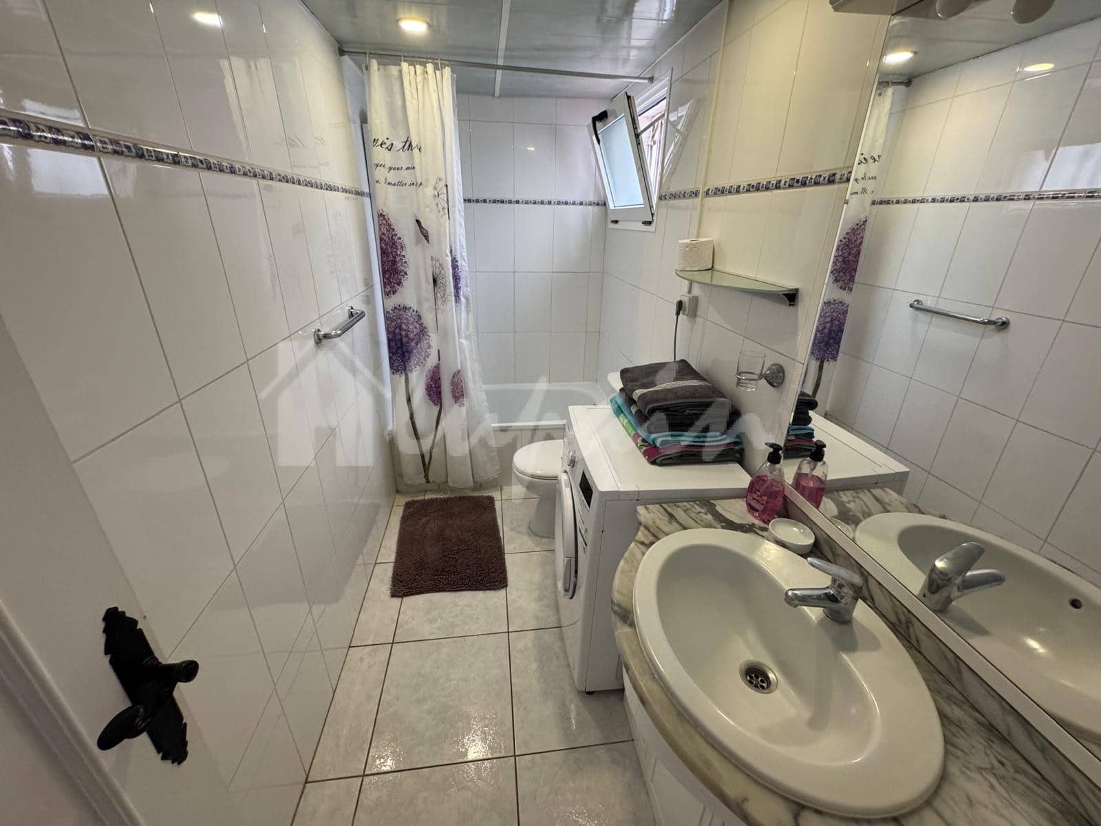 1 makuuhuone Huoneisto myytävänä paikassa Los Cristianos mukana uima-altaan - 235 000 € (Ref: 9564940)