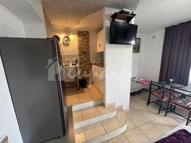 1 soverom Leilighet til salgs i Los Cristianos, Arona med svømmebasseng - € 235 000 (Ref: 9564940)