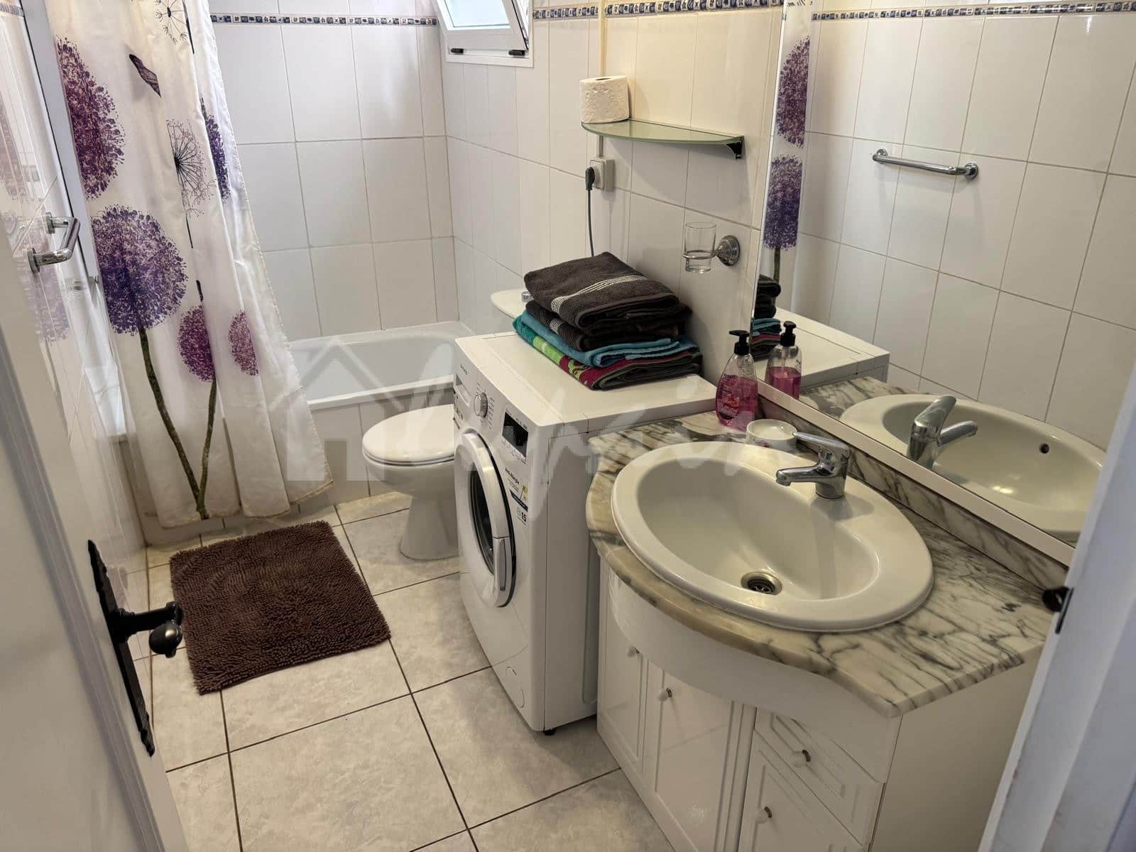 1 makuuhuone Huoneisto myytävänä paikassa Los Cristianos mukana uima-altaan - 235 000 € (Ref: 9564940)