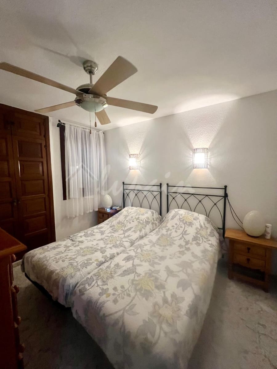 1 soverom Leilighet til salgs i Los Cristianos med svømmebasseng - € 290 000 (Ref: 9564941)