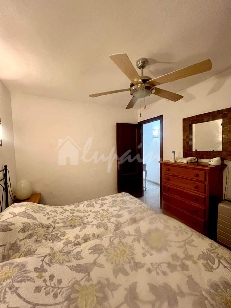 1 soverom Leilighet til salgs i Los Cristianos med svømmebasseng - € 290 000 (Ref: 9564941)