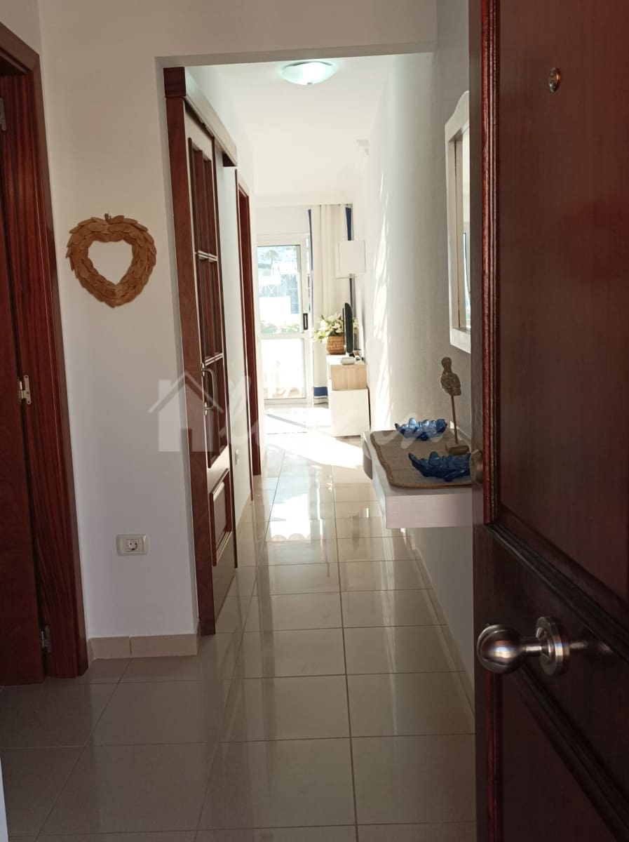 1 makuuhuone Kattohuoneisto myytävänä paikassa Los Cristianos mukana uima-altaan - 329 950 € (Ref: 9564942)