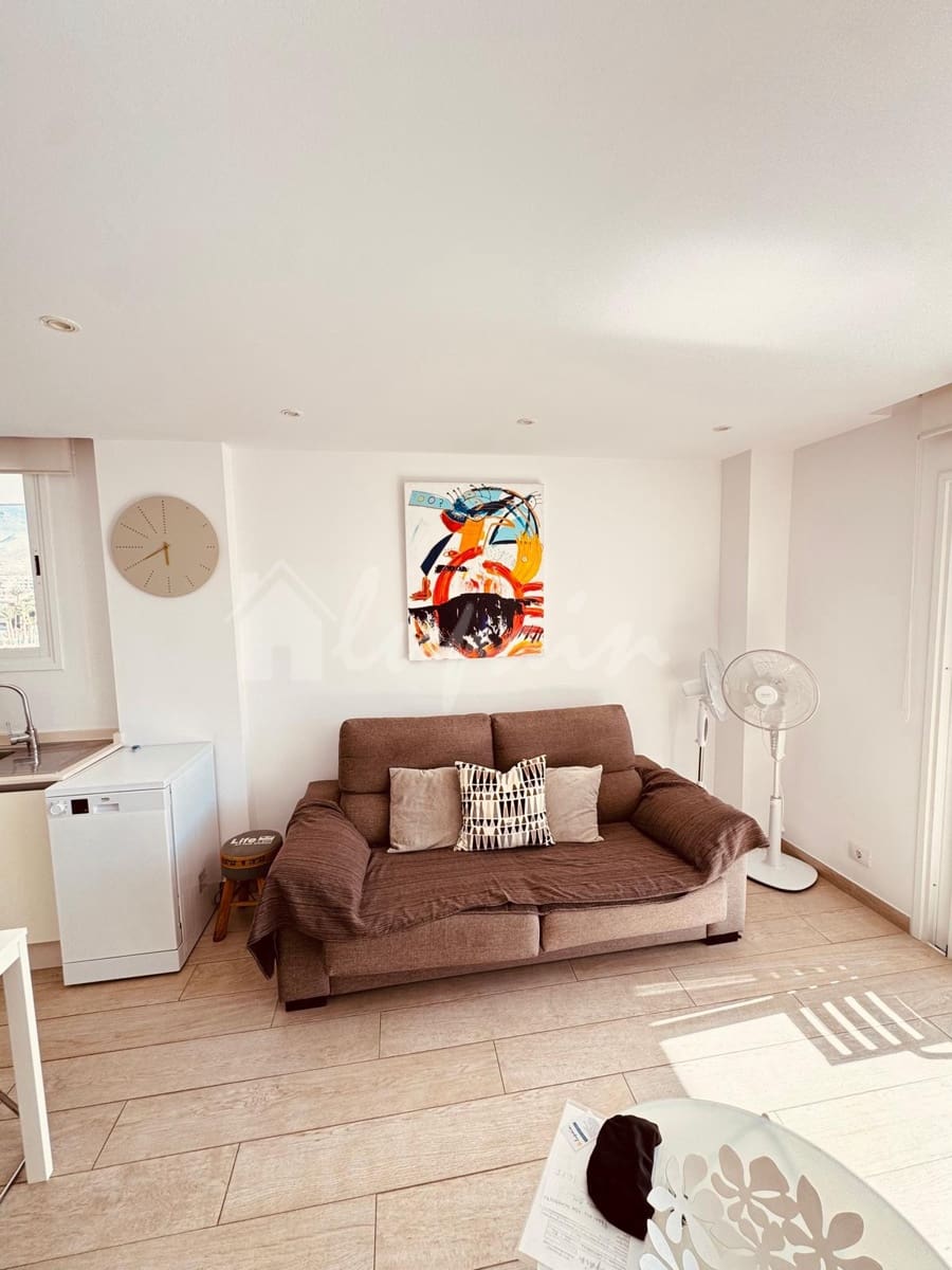 1 soveværelse Lejlighed til salg i Los Cristianos med swimmingpool - € 395.000 (Ref: 9571075)