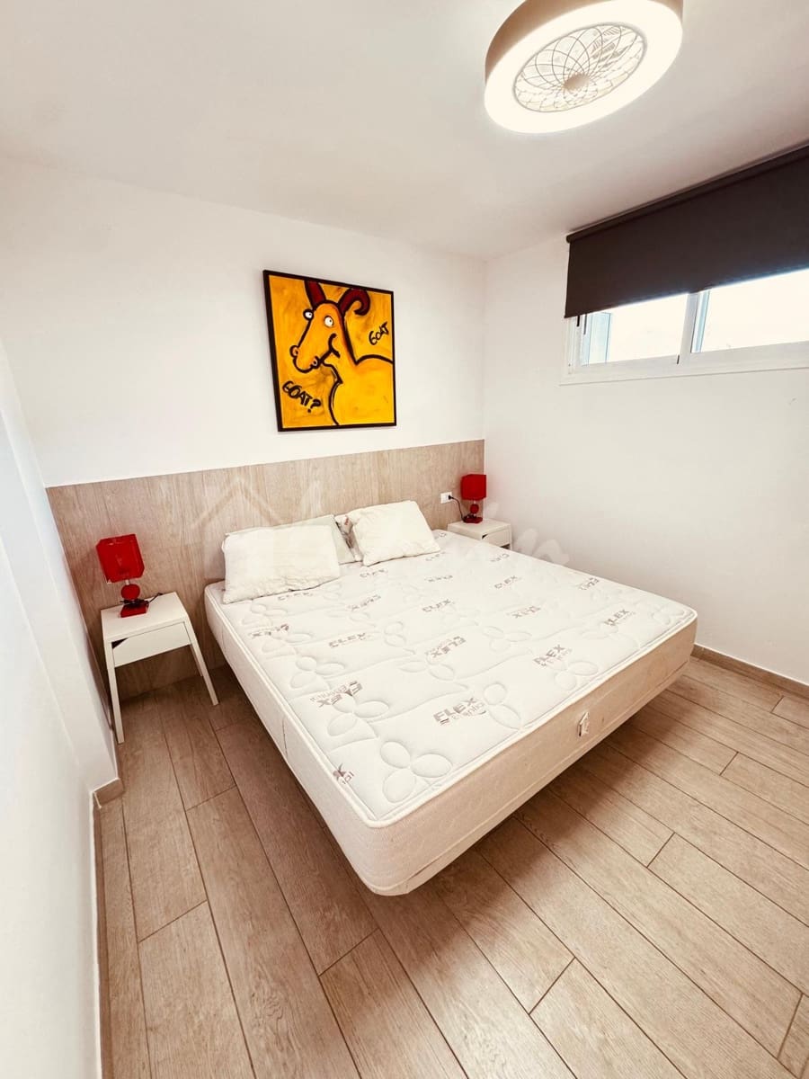 1 soveværelse Lejlighed til salg i Los Cristianos med swimmingpool - € 395.000 (Ref: 9571075)