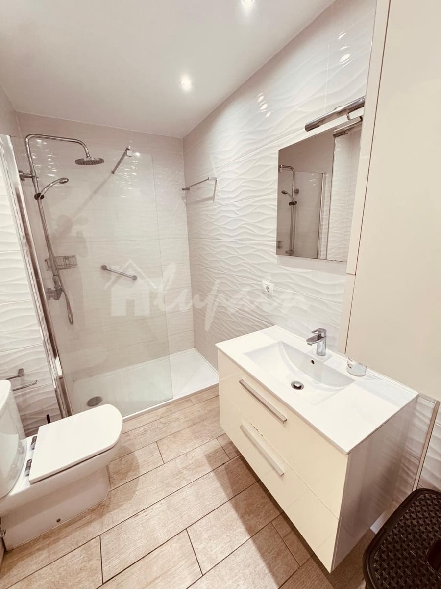 1 soveværelse Lejlighed til salg i Los Cristianos med swimmingpool - € 395.000 (Ref: 9571075)