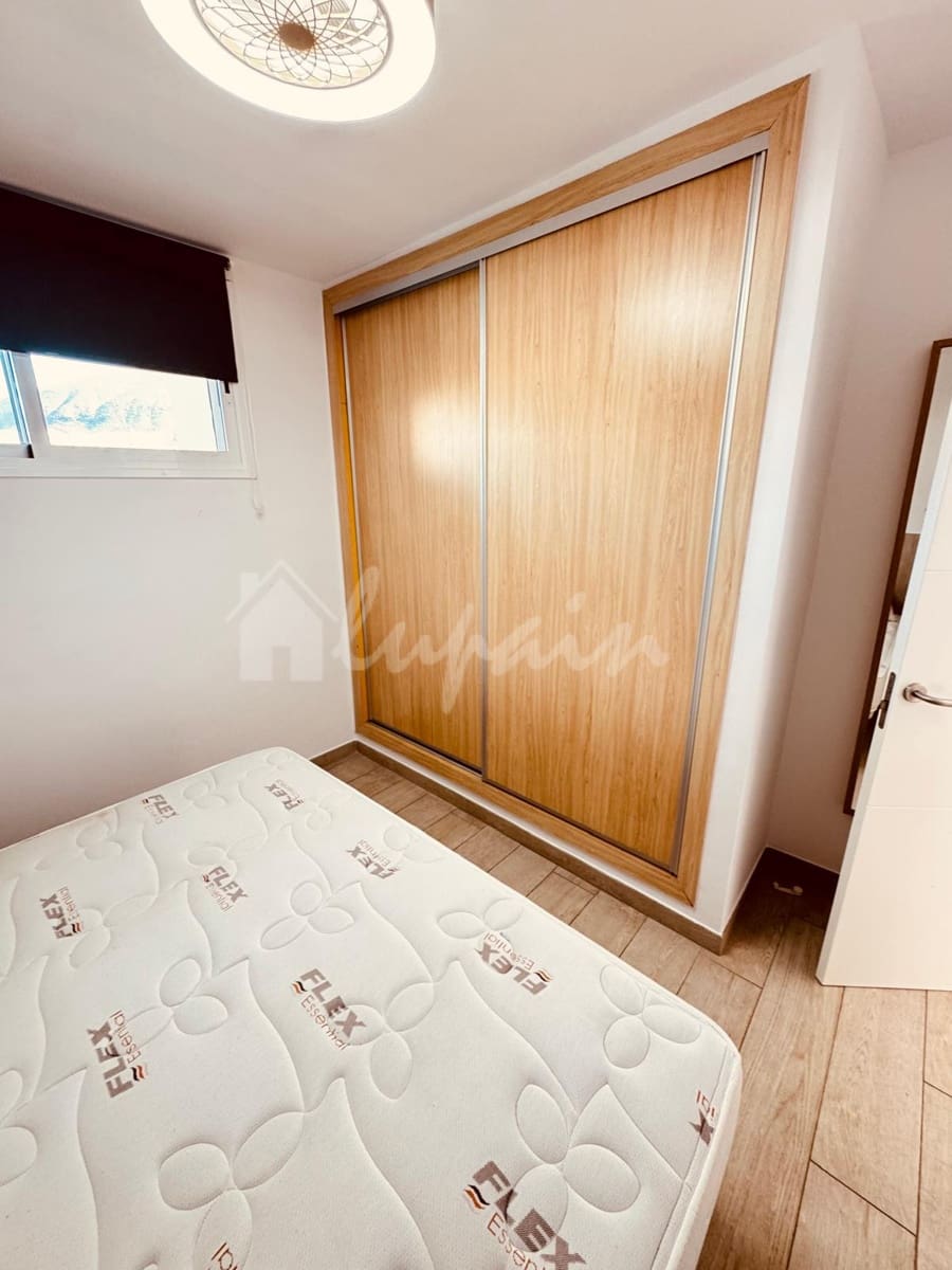 1 soveværelse Lejlighed til salg i Los Cristianos med swimmingpool - € 395.000 (Ref: 9571075)