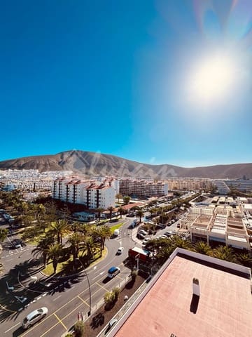 1 bedroom Apartment for sale in Los Cristianos, Arona with pool - € 395,000 (Ref: 9571075)