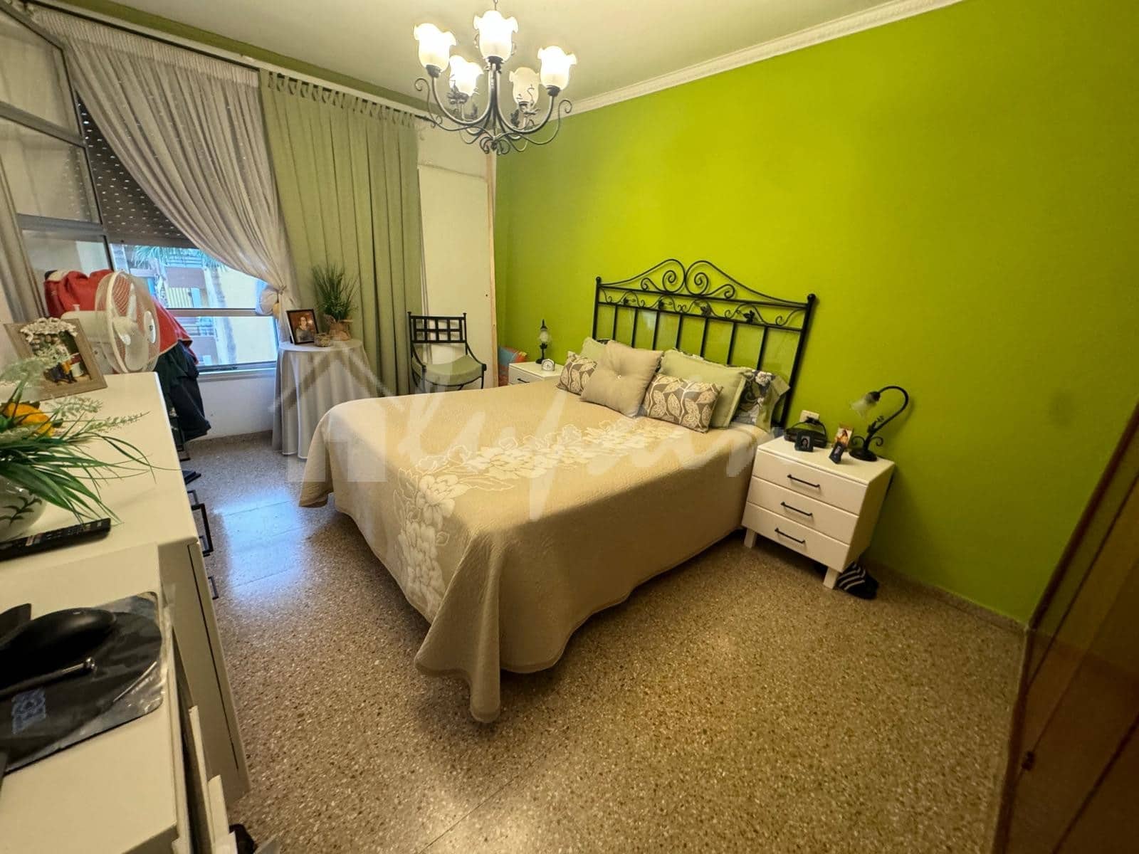 3 quarto Apartamento para venda em Los Cristianos com piscina - 370 000 € (Ref: 9571077)