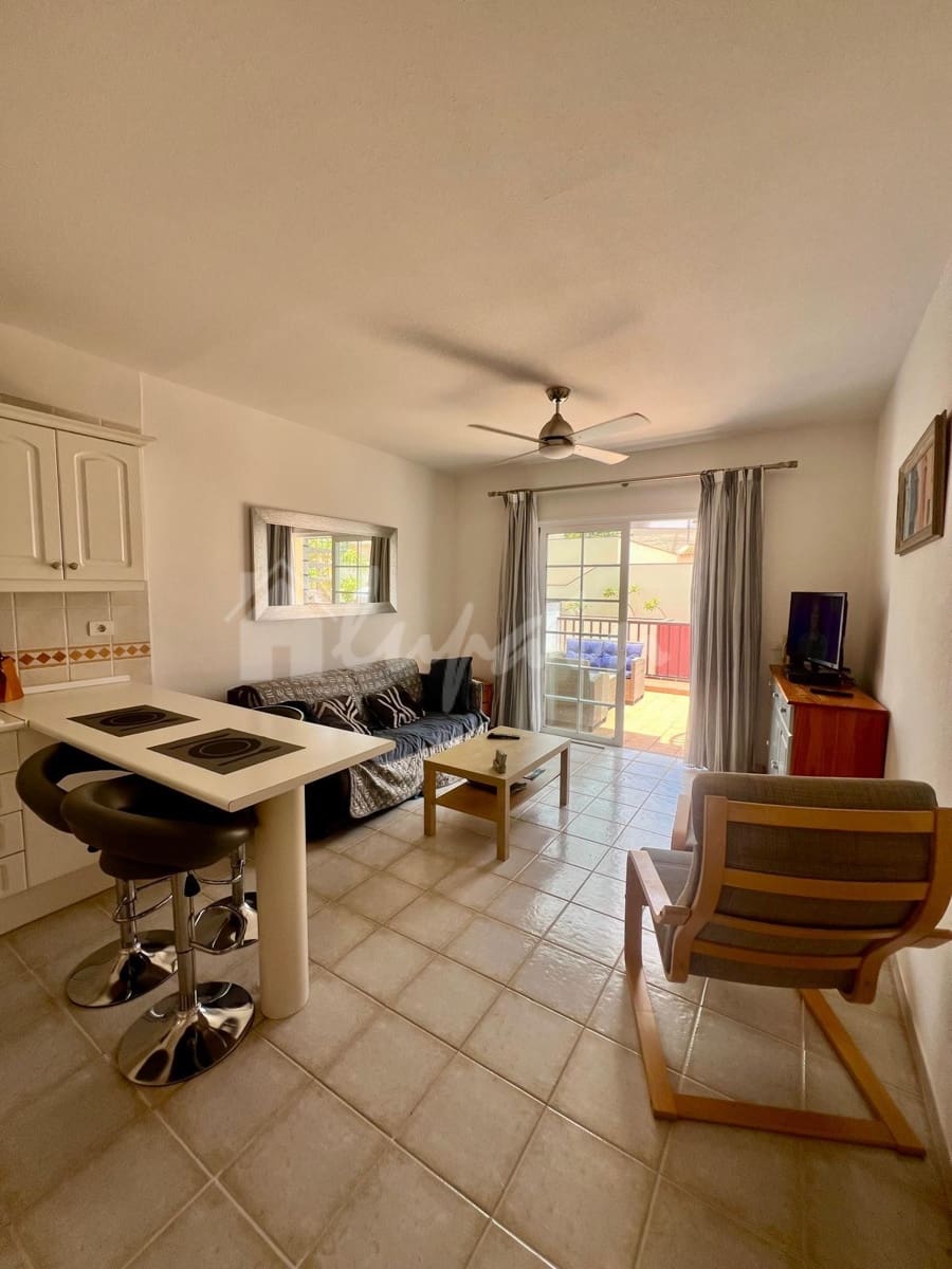 1 slaapkamer Appartement te koop in Los Cristianos met zwembad - € 315.000 (Ref: 9590433)