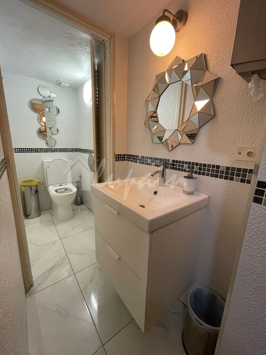 Virksomhed til salg i Playa de las Americas - € 475.000 (Ref: 9590434)