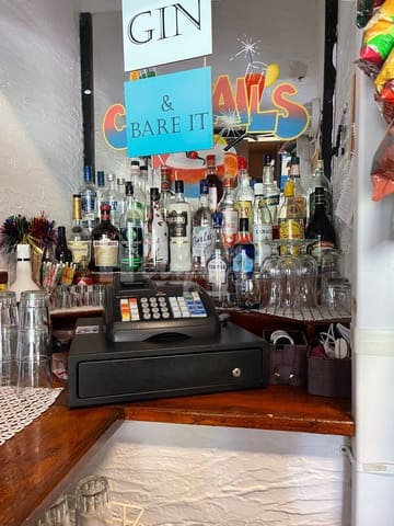 Virksomhed til salg i Playa de las Americas, Arona - € 475.000 (Ref: 9590434)