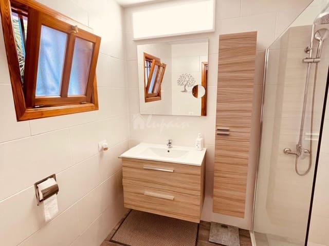 1 sovrum Lägenhet till salu i Los Cristianos, Arona med pool - 249 950 € (Ref: 9590436)