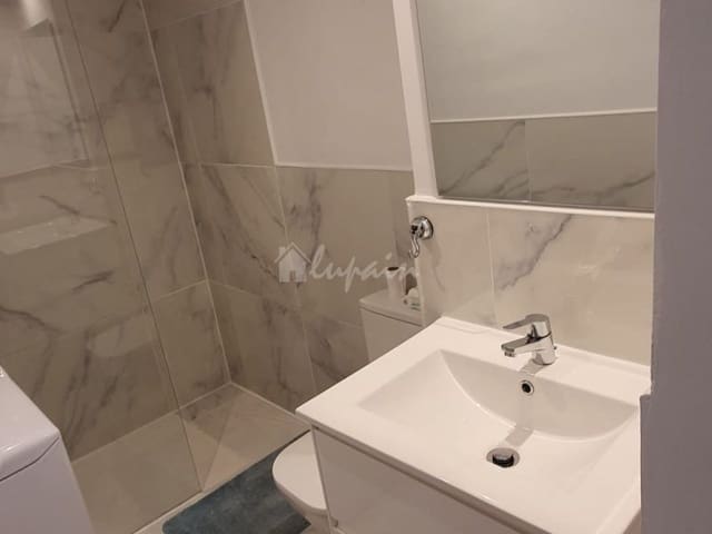 Studio for sale in Playa de las Americas, Arona with pool - € 199,000 (Ref: 9590437)