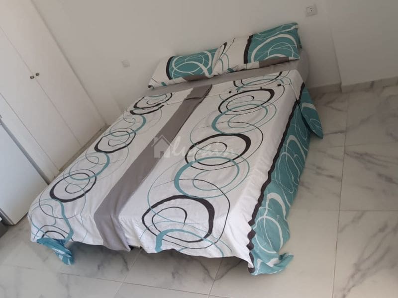 Studio till salu i Playa de las Americas med pool - 199 000 € (Ref: 9590437)