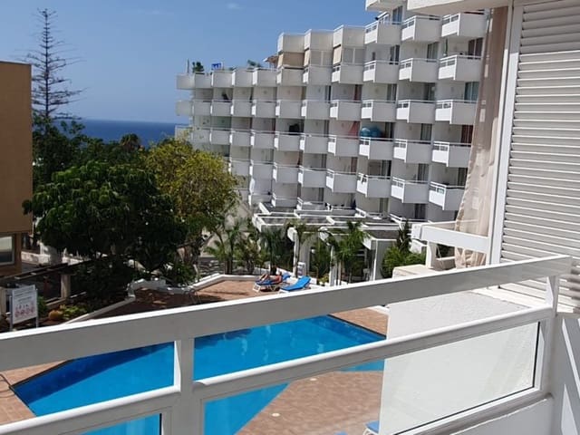 Studio for sale in Playa de las Americas, Arona with pool - € 199,000 (Ref: 9590437)