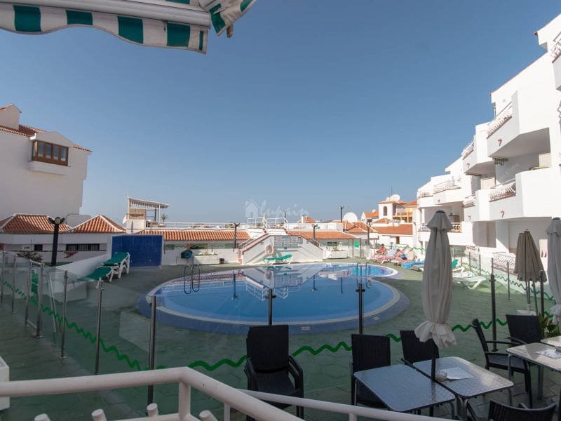 2 chambre Appartement à vendre à Los Cristianos avec piscine - 279 000 € (Ref: 9590438)