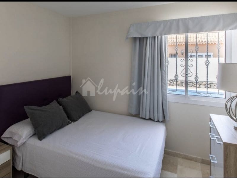 4 bedroom Villa for sale in Costa Adeje with pool - € 1,500,000 (Ref: 9590439)