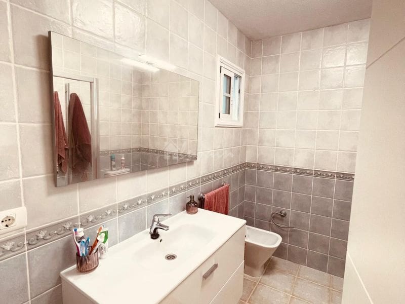 1 camera da letto Attico in vendita in Los Cristianos con piscina - 295.000 € (Rif: 9598172)