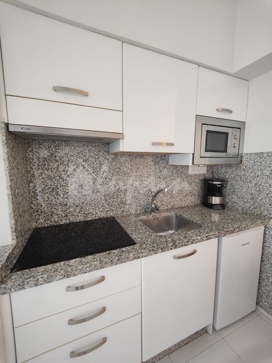 1 Zimmer Apartment zu verkaufen in Los Cristianos mit Pool - 250.000 € (Ref: 9603569)