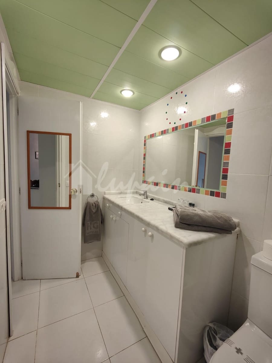 1 Zimmer Apartment zu verkaufen in Los Cristianos mit Pool - 250.000 € (Ref: 9603569)