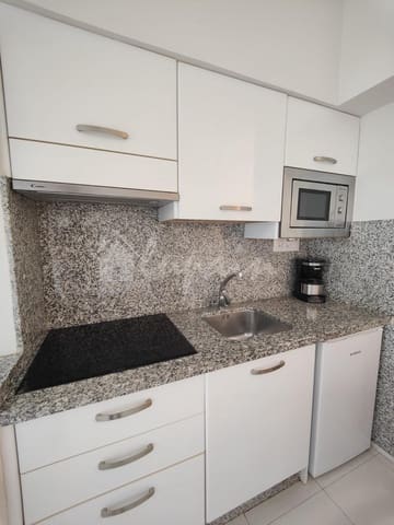 1 Zimmer Apartment zu verkaufen in Los Cristianos, Arona mit Pool - 250.000 € (Ref: 9603569)