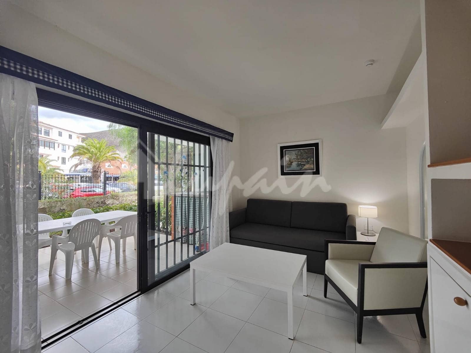 1 Zimmer Apartment zu verkaufen in Los Cristianos mit Pool - 250.000 € (Ref: 9603569)