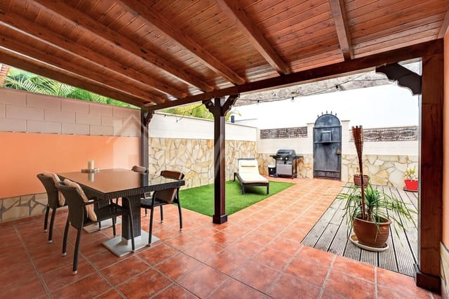 3 soveværelse Byhus til salg i Torviscas, Adeje med swimmingpool - € 649.000 (Ref: 9614169)