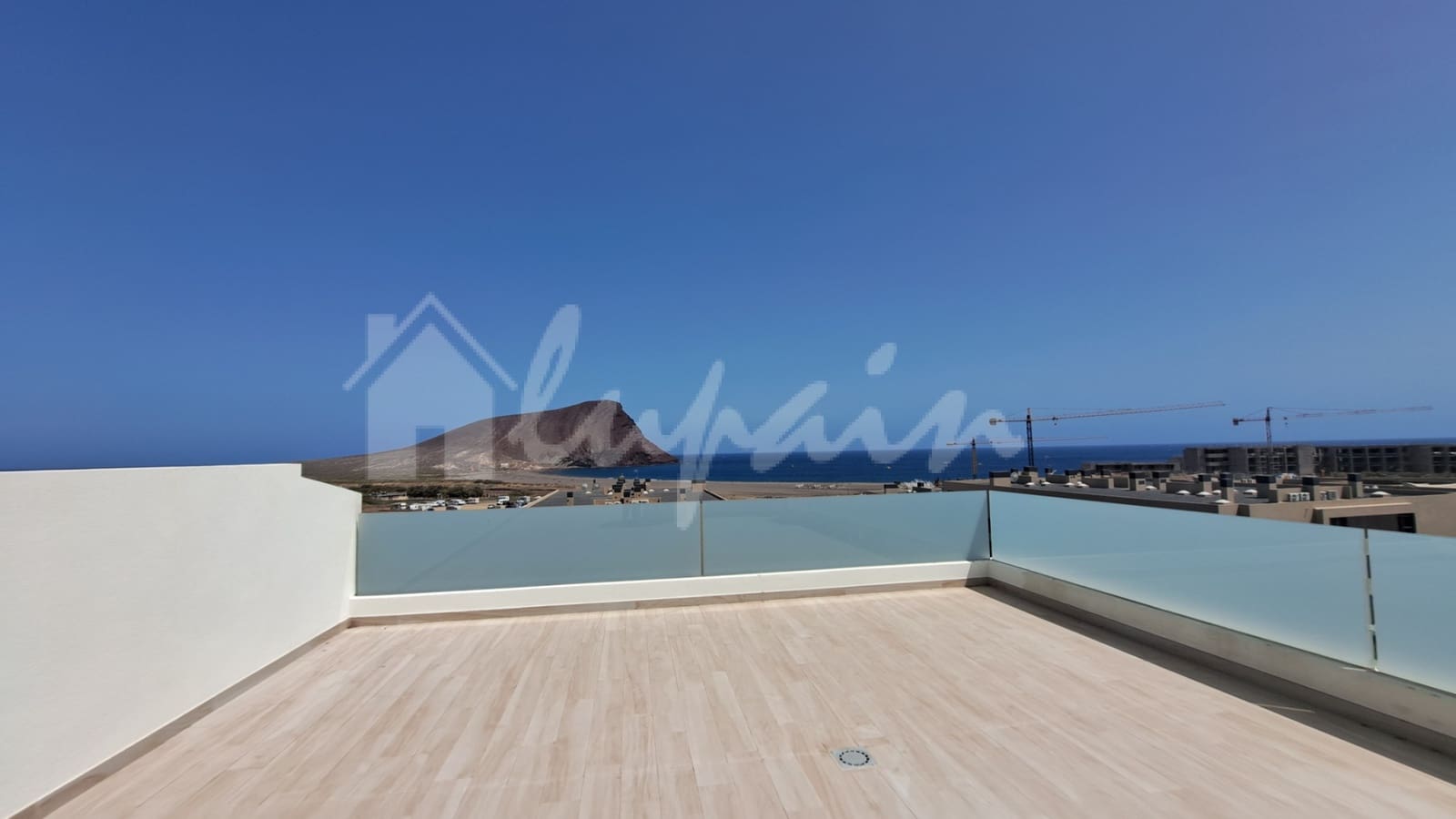 2 bedroom Penthouse for sale in La Tejita with pool - € 500,000 (Ref: 9626502)