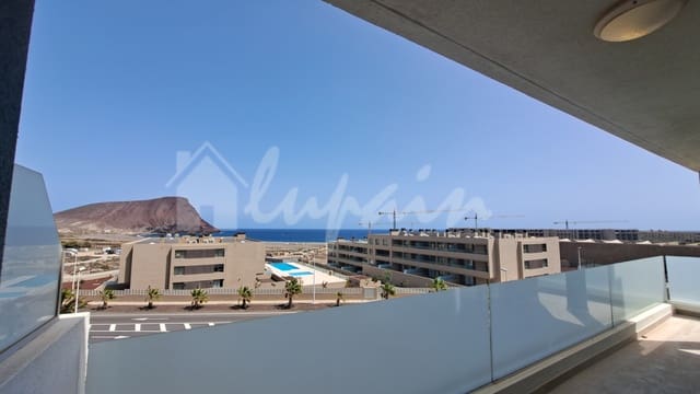 2 bedroom Penthouse for sale in La Tejita, Granadilla de Abona with pool - € 500,000 (Ref: 9626502)