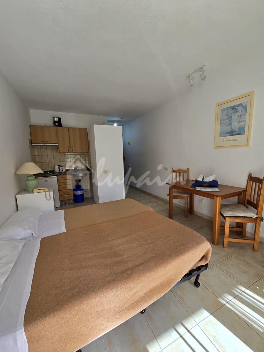 Studio til salg i Los Cristianos med swimmingpool - € 249.500 (Ref: 9632648)