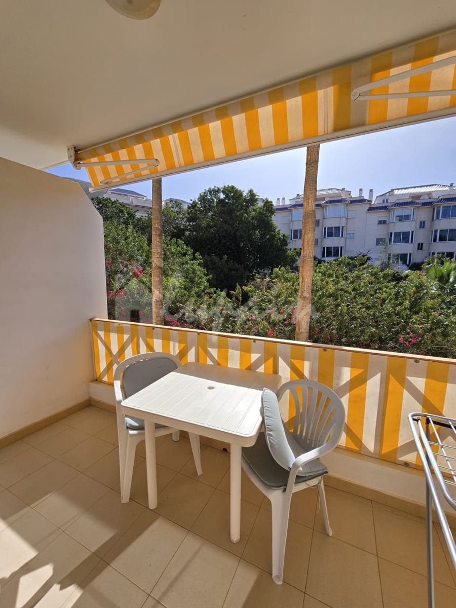 Studio til salg i Los Cristianos med swimmingpool - € 249.500 (Ref: 9632648)