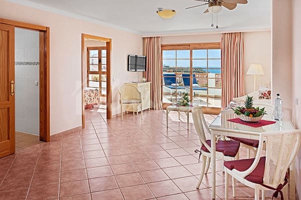 Studio til salgs i Los Cristianos med svømmebasseng - € 249 500 (Ref: 9632648)