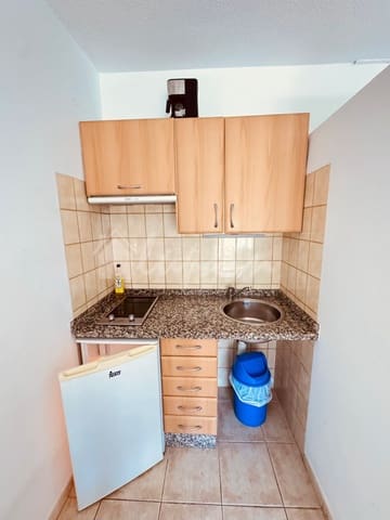 Studio til salgs i Los Cristianos, Arona med svømmebasseng - € 249 500 (Ref: 9632648)