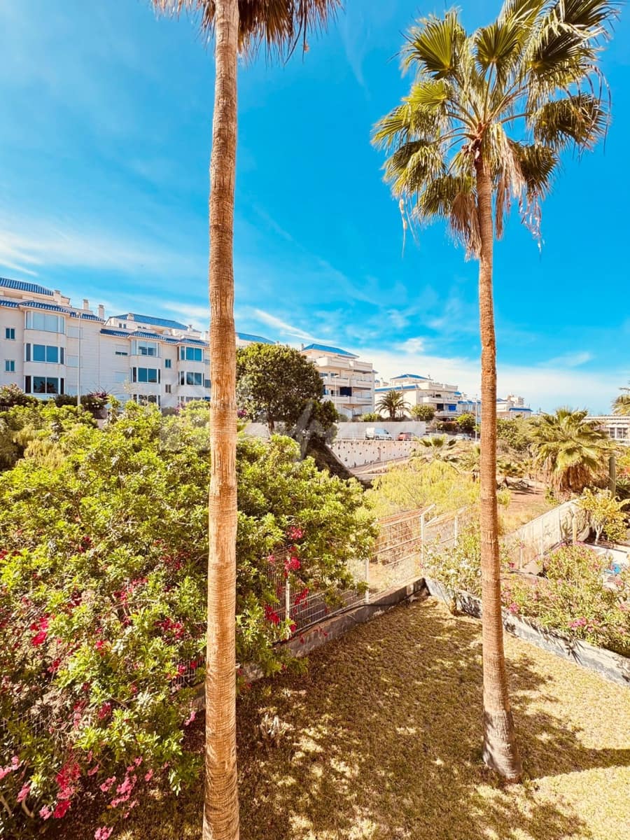 Studio til salgs i Los Cristianos med svømmebasseng - € 249 500 (Ref: 9632648)