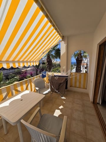 1 bedroom Apartment for sale in Los Cristianos, Arona with pool - € 310,000 (Ref: 9632649)