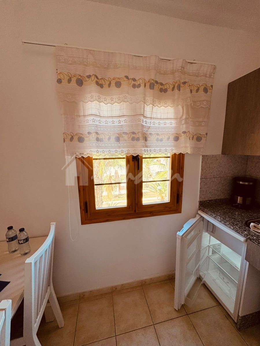1 chambre Appartement à vendre à Los Cristianos avec piscine - 310 000 € (Ref: 9632649)