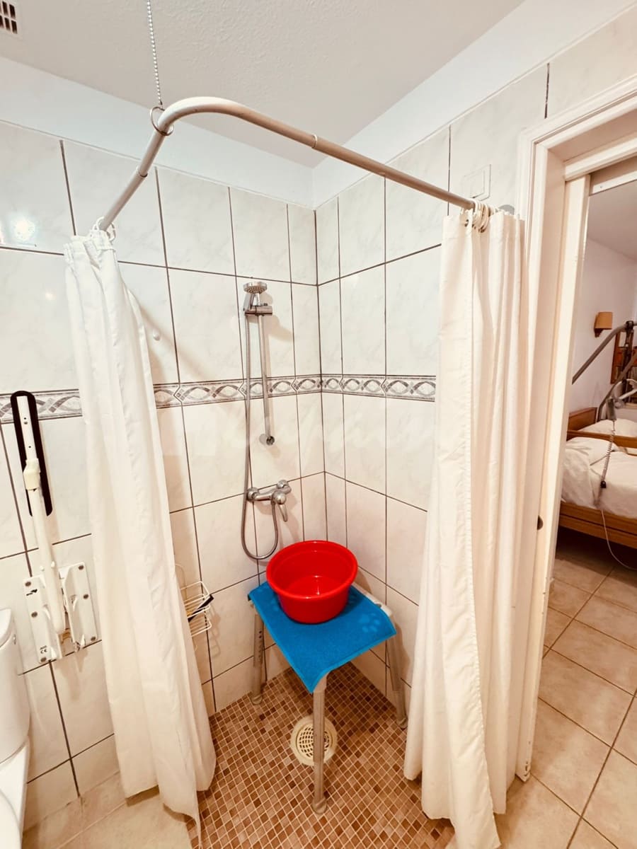 1 chambre Appartement à vendre à Los Cristianos avec piscine - 310 000 € (Ref: 9632649)