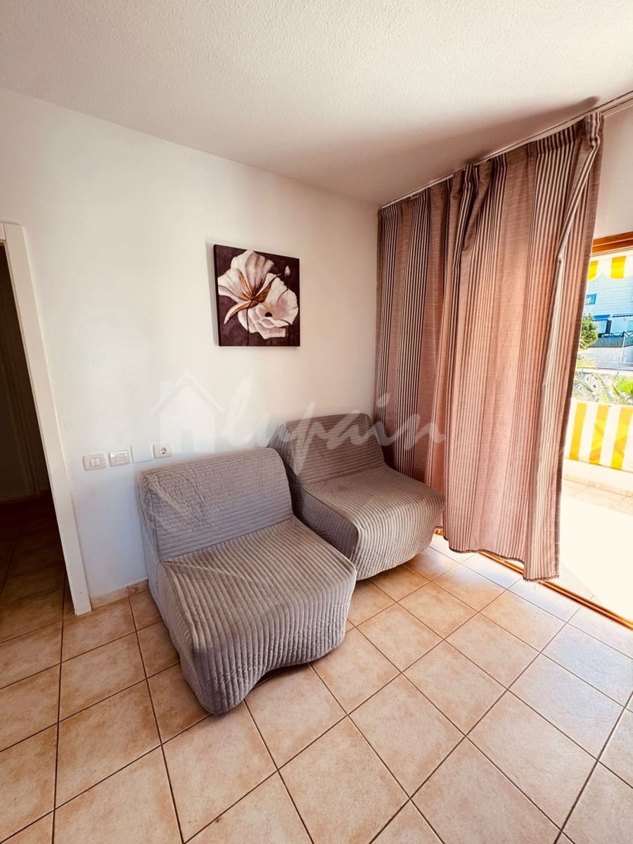 1 chambre Appartement à vendre à Los Cristianos avec piscine - 310 000 € (Ref: 9632649)