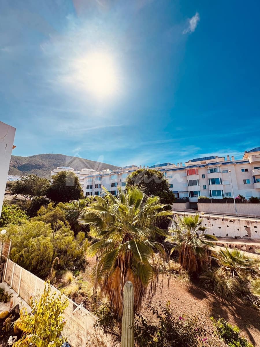 1 chambre Appartement à vendre à Los Cristianos avec piscine - 310 000 € (Ref: 9632649)