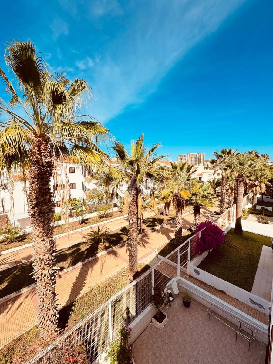 1 chambre Appartement à vendre à Los Cristianos avec piscine - 310 000 € (Ref: 9632649)