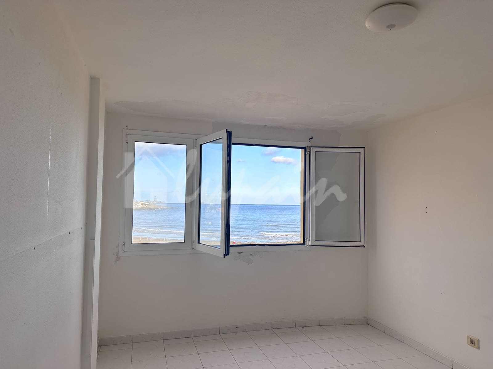 3 soveværelse Penthouse til salg i El Medano - € 375.000 (Ref: 9697745)