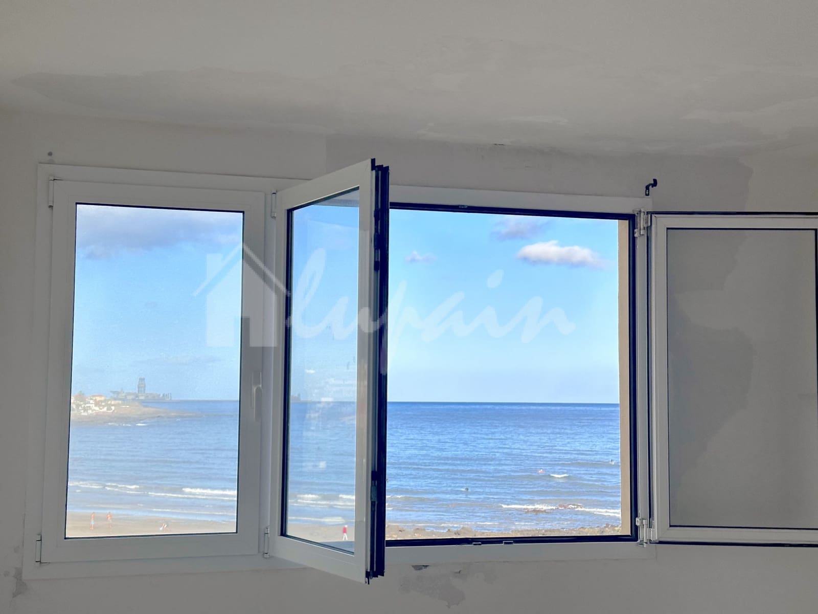 3 soveværelse Penthouse til salg i El Medano - € 375.000 (Ref: 9697745)