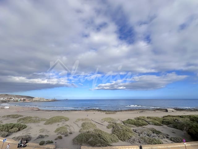 Ático de 3 habitaciones en El Medano, Granadilla de Abona en venta - 375.000 € (Ref: 9697745)