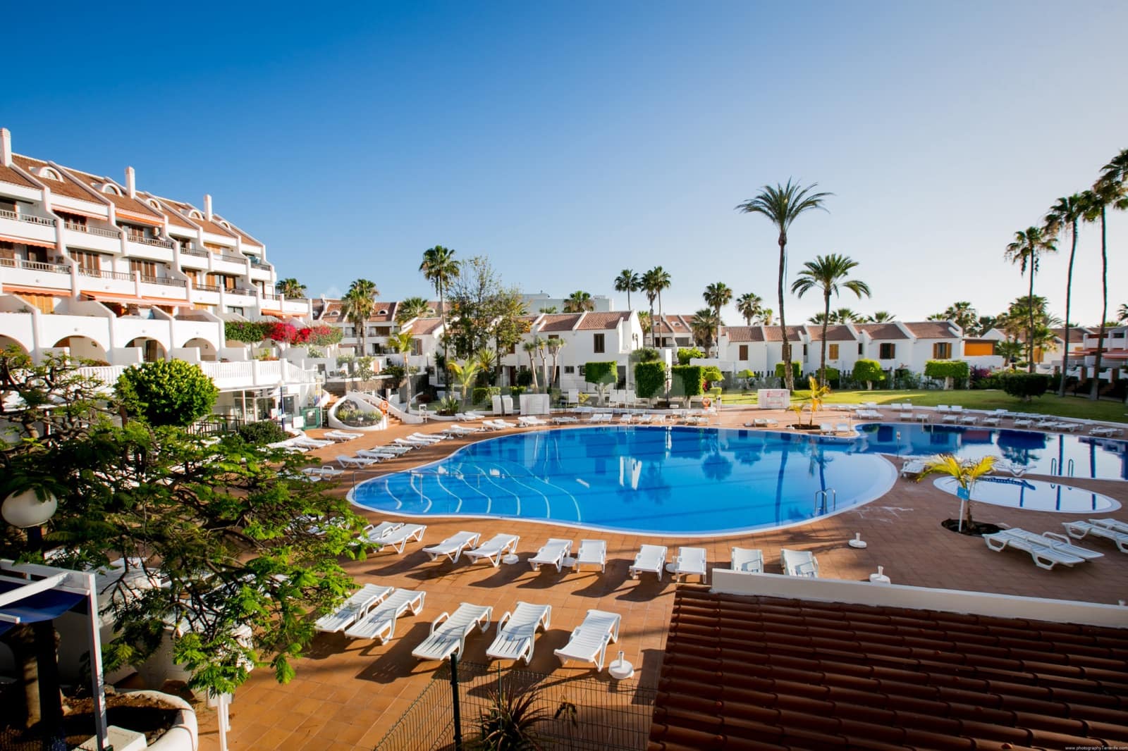 2 makuuhuone Kattohuoneisto myytävänä paikassa Playa de las Americas mukana uima-altaan - 599 000 € (Ref: 9697747)