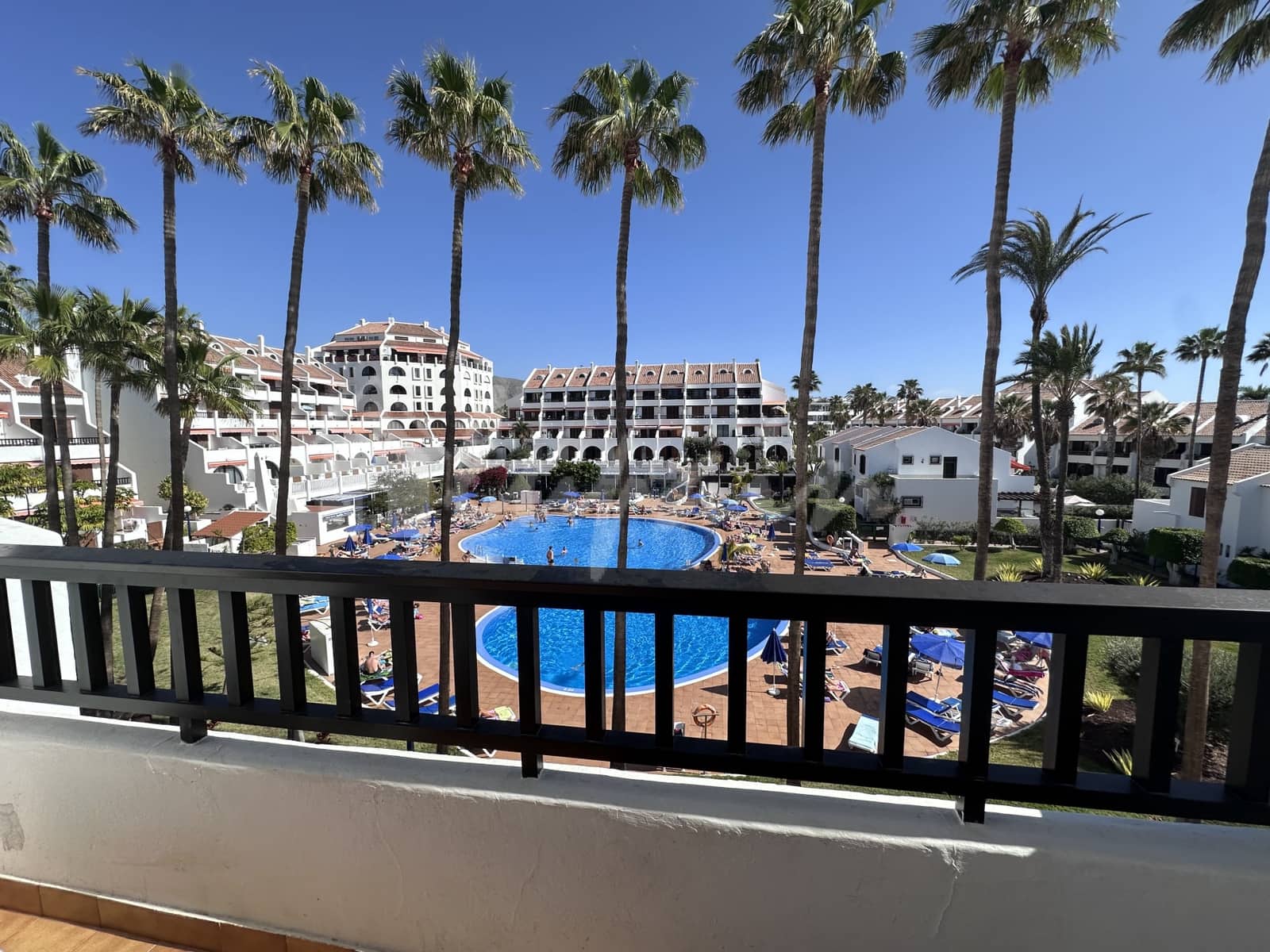 2 makuuhuone Kattohuoneisto myytävänä paikassa Playa de las Americas mukana uima-altaan - 599 000 € (Ref: 9697747)